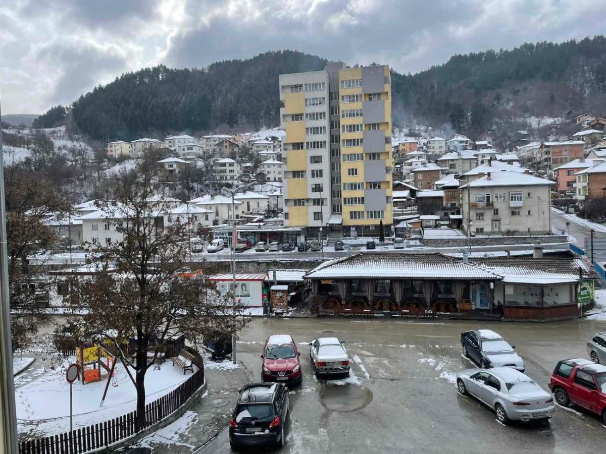 Апартамент Родопско Мече Dövlen Dış mekan fotoğraf